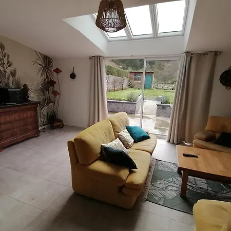Holiday home Maison Champetre A Avec Jardin Cloture Gavray-sur-Sienne