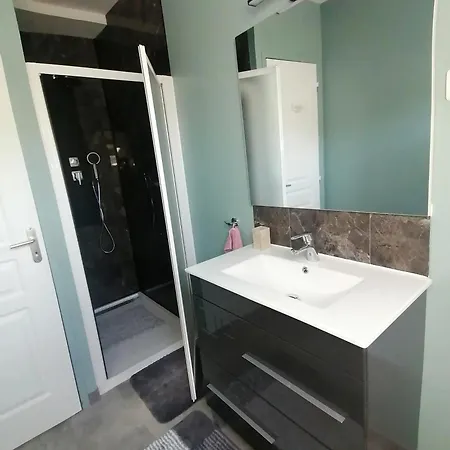 Maison Champetre A Avec Jardin Cloture *