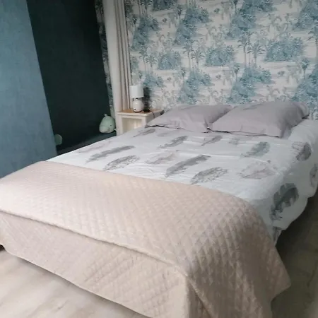Holiday home Maison Champetre A Avec Jardin Cloture Gavray-sur-Sienne